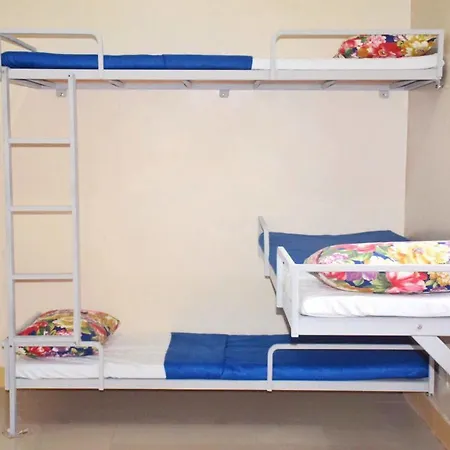 Quetzal B&B, Marikina